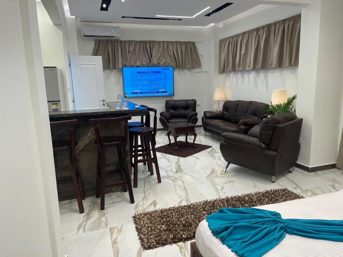 Apartament Ideal In 255 Panafig 11 Private In 5th Settelment In New