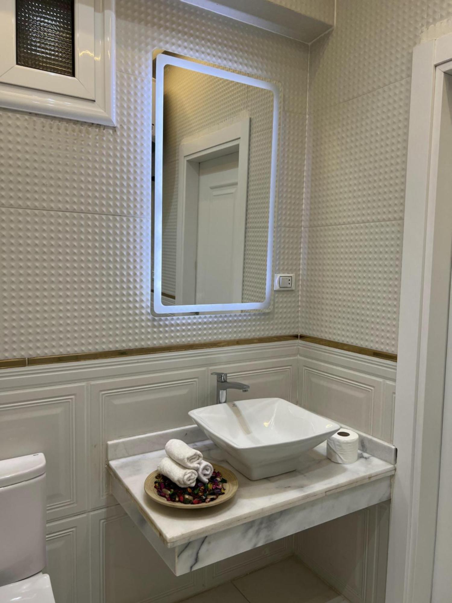 Apartament Ideal In 255 Panafig 11 Private In 5th Settelment In New
